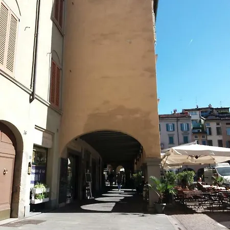 Casa Vacanze Agora * Bergamo